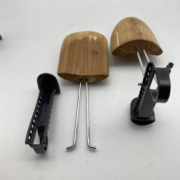 Cedar Wood Shoe Tree Stretcher‎ Shaper Adjustable - Picture 7 of 7